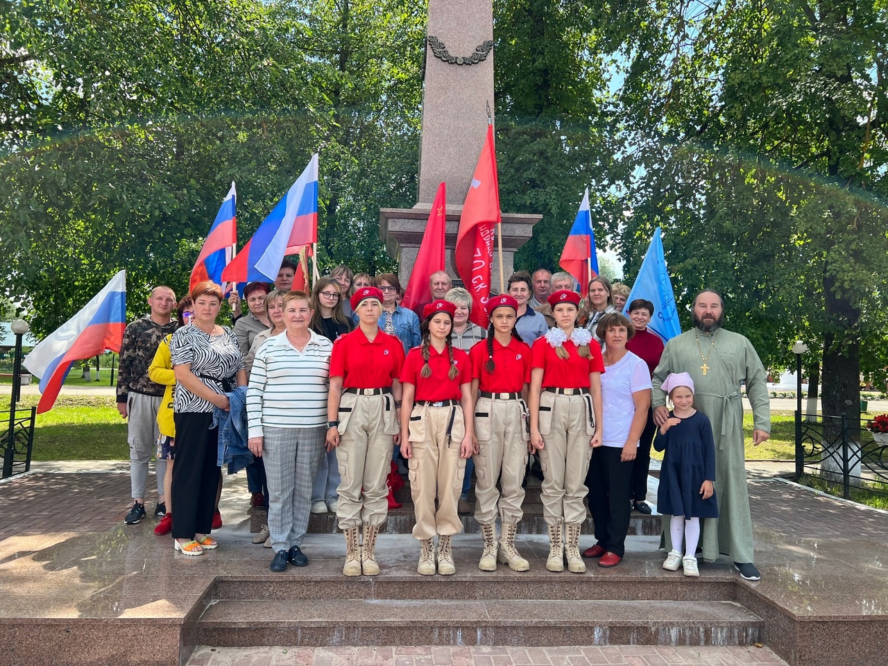 Автопробег, посвященный Дню освобождения Ульяновского района от немецко-фашистских захватчиков.