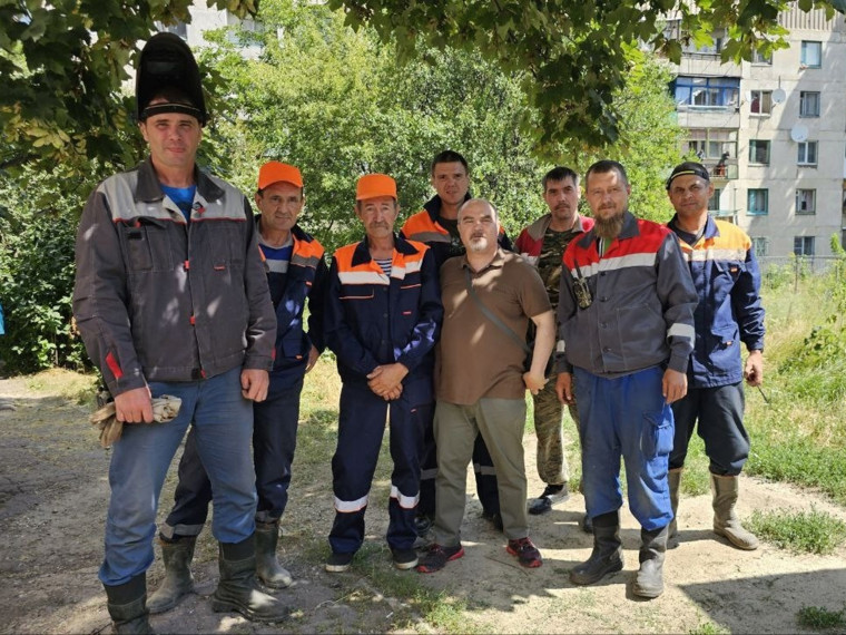 Калужские коммунальщики помогают Первомайску готовиться к отопительному сезону. Калужские коммунальщики помогают Первомайску готовиться к отопительному сезону.